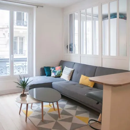 Beautiful Design And Bright Appt In Paris * Parigi